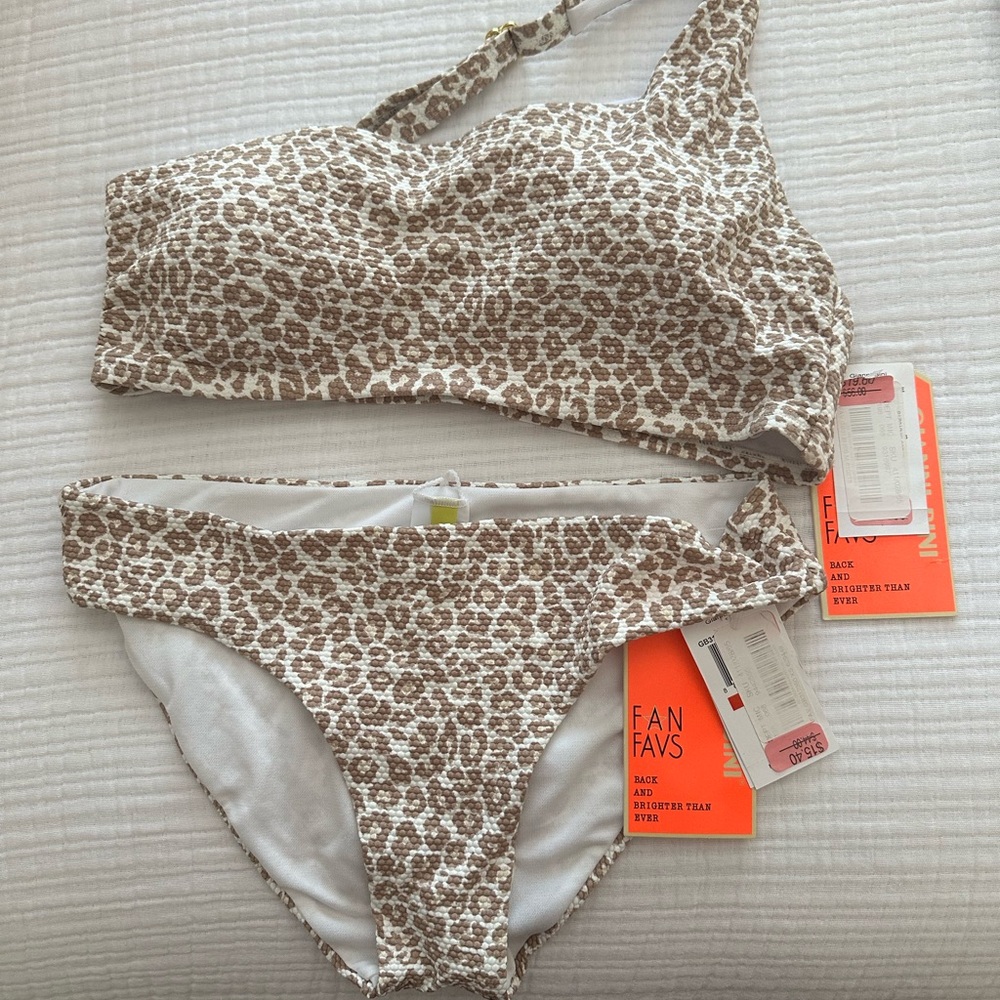 Gianni Bini Leopard-Print Bikini Set - Tan & White